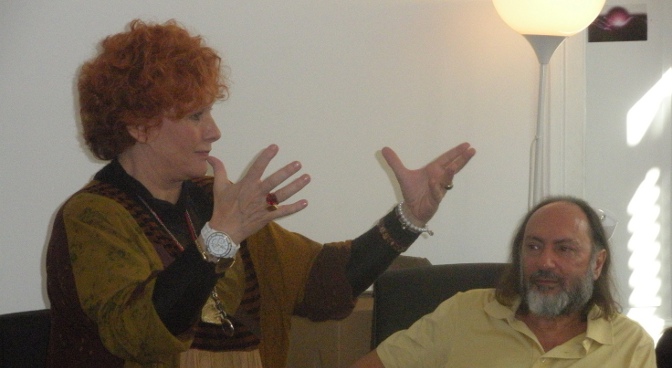 Maria Rita Parsi con Antonio Lo Iacono durante una lezione presso sede dell�Istituto di Psicoterapia Psicoumanitas